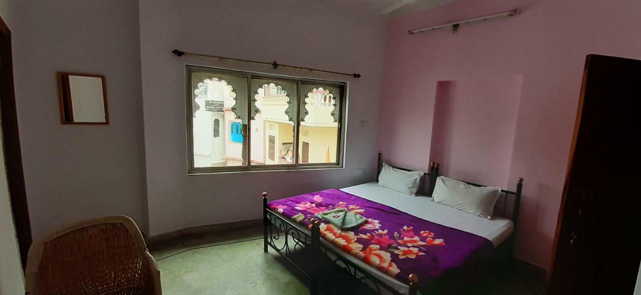 호텔 이시와르 팰리스 우다이푸르 외부 사진